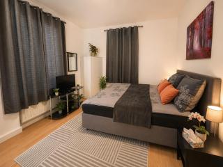 Dresden Comfort Apartment With Balkon - 3