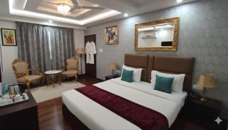 Hotel Skyway Plaza - 2