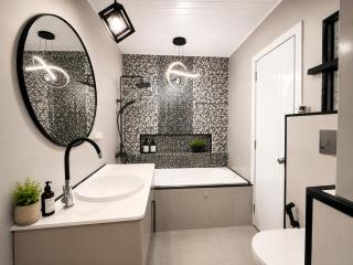 2BR Luxury Apartment Near Airport & Beach - 2