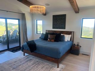 360 Views - Luxury Lodge Sleeps 20 - 3