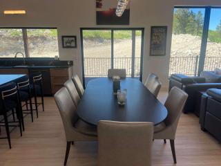 360 Views - Luxury Lodge Sleeps 20 - 5