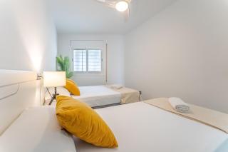 Beachfront Apartment with Sea View AC WiFi - Cambrils "Apt 208" - 7