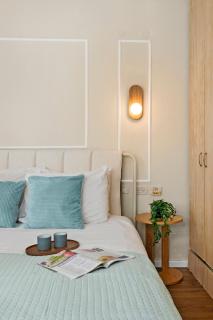 ART style apt steps from Hilton beach Tel Aviv - 2