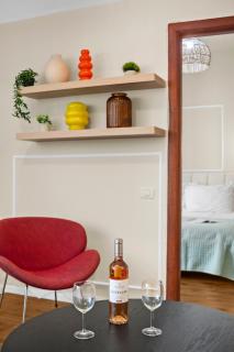 ART style apt steps from Hilton beach Tel Aviv - 9