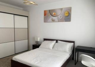 Golf Front Apartment B1, Airconditioned, Furnished , Pickup, 5 minutes Convention Centre - 0