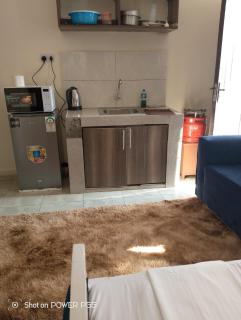 Lavish studio apartment - 4