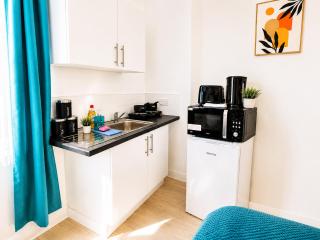 Stoneway Lodge - Stylish Studio in Coventry, Free Parking, Netflix - 5