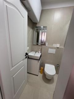 Mabis Apartment - 1