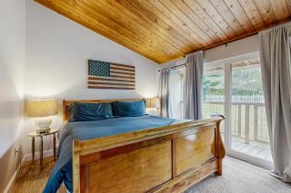 Griffin Chalet 1 - 2