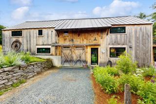 The Lotus Retreat at Grove Hill - 0