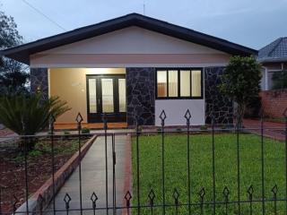 Casa Tuparendi com garagem privativa - 0