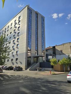 Central Rin Residence - 6