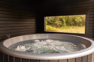 Bealtaine Retreat - Sauna, Hot Tub & Cold Plunge - 9