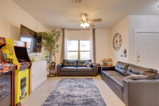 Family Home w/ Community Perks in Peoria - 3