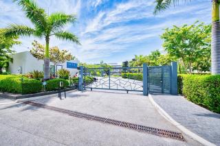 Lush Oasis in the heart of 7mile Beach Area - 3