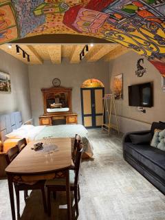 Cozy apartment in Old Tbilisi - 9