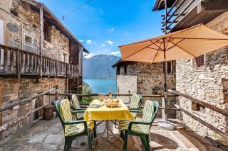 Rustico la Staleta with Balcony & Lake Views - Happy Rentals - 1