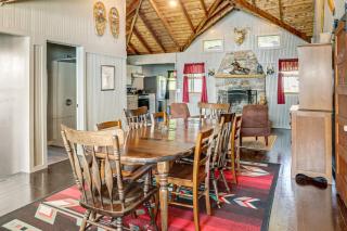 Lakefront Family Getaway on Willsboro Point! - 3