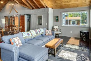 Lakefront Family Getaway on Willsboro Point! - 5