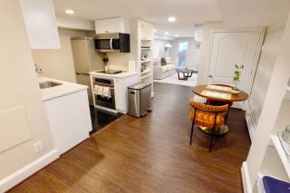 Charming Retreat on Swann - 4
