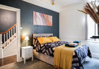The Poppy - Traditional Victorian House - 0