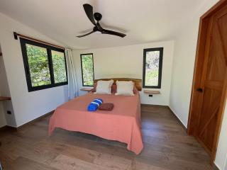 La Orilla Oceanfront House - 7