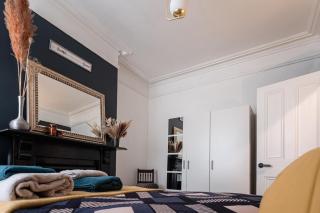 The Poppy - Traditional Victorian House - 5