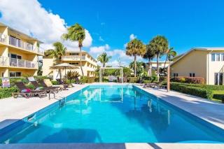 4bd Beach Villa, Private Deck on Sand - 5