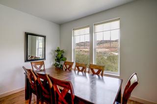 Hot Tub, Mtn & Lake Views! Group Abode in Daniel - 6