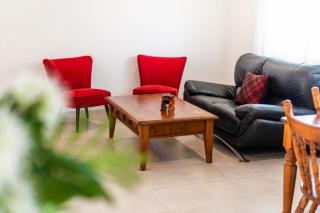 Spacious 5BR Home in Douglas 3 Living Areas - 7