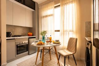 248 Top Floor Apartment with Spacios Balcony - 5