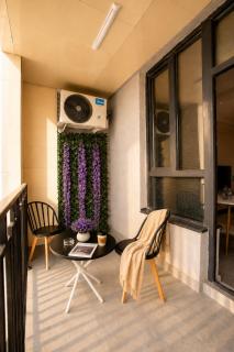 248 Top Floor Apartment with Spacios Balcony - 1