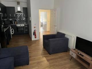 Central Dundee 2BR Apartment - Stylish Stay Near V&A & Waterfront - 8