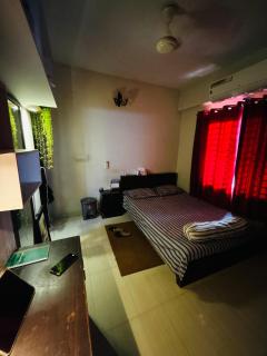 Short Stay in a Compact room in Bashundhara RA - 5