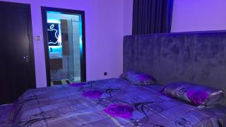 2bedroom Ensuite Home with Pool ,Wifi & 24 hour Power - 1