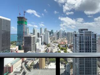 3512 Elegant Studio in Miami Downtown with a Pool and a 24-7 Gym - 6
