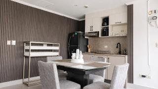Suite Elegante con piscina y vista al cerro RF2-1007 - 2