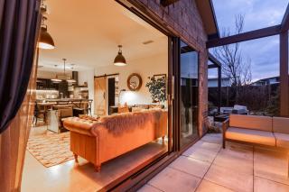 Black Stilt Retreat, STUNNING luxury property - 4