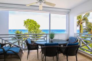 Stunning Beachfront Condo on Paynes Bay - 9