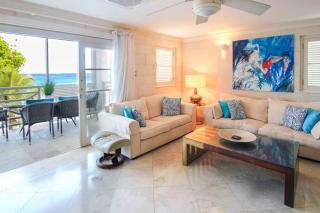 Stunning Beachfront Condo on Paynes Bay - 7