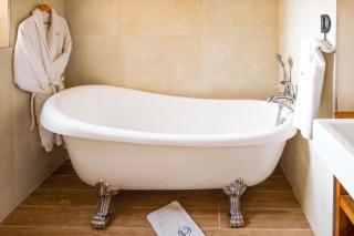 Solaris Gozitan Villa With Pool - Happy Rentals - 4