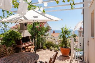 Sea-view apartments, 2 bedrooms, 2 baths, 50 meters from beach! - 3