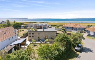 4 Bedroom Cozy Home In Ebeltoft - 1