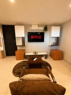 Cozy studio in a chalet Netflix Parking - 0