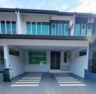 Freshly Renovated 10 pax 4BR Star Mega Mall - 0