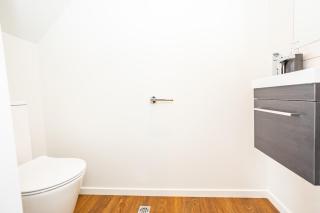 Modern Townhouse in Central Addington - 9