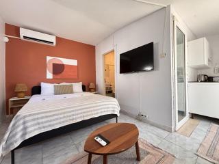 Modern Studio Private Terrace Historic Istanbul - 6
