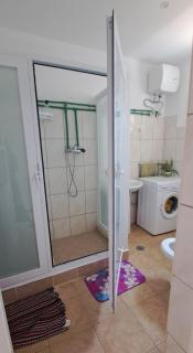 Mendes Guesthouse 5 Bedroom full Apartment - 3