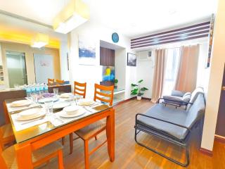 1202T2 Avida Towers Cebu IT Park 1BR Unit 470 Mbps Wi-Fi - 1