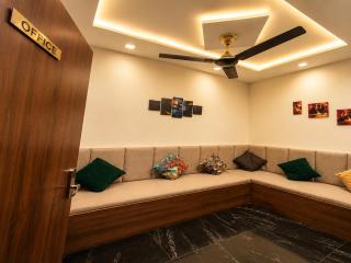 Hotel Brij Vaas - Located Near Major Temples #AC Rooms #Peaceful Location #Near Prem Mandir - Vrindāvan - 3